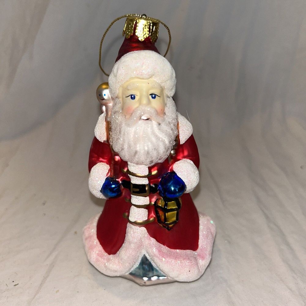 Vintage K Mart Holiday Treasure Glossy Santa 2004 Glass Tree Ornament 5.5"‎ X 3"